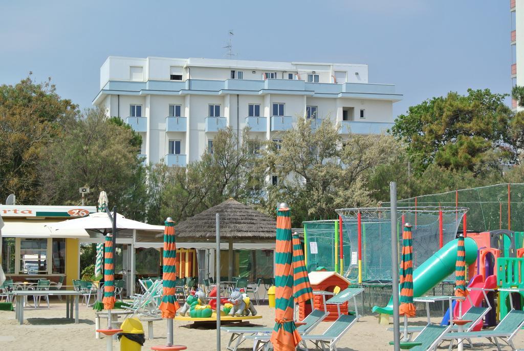 Hotel Mirage Лидо-ди-Классе Экстерьер фото
